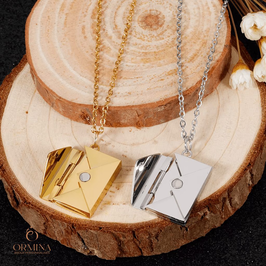 collier enveloppe "i love you" personnalisé
