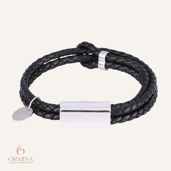bracelet en cuir tressé plaque et breloque avec gravure