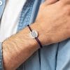 bracelet homme personnalisé cordon et médaille gravée