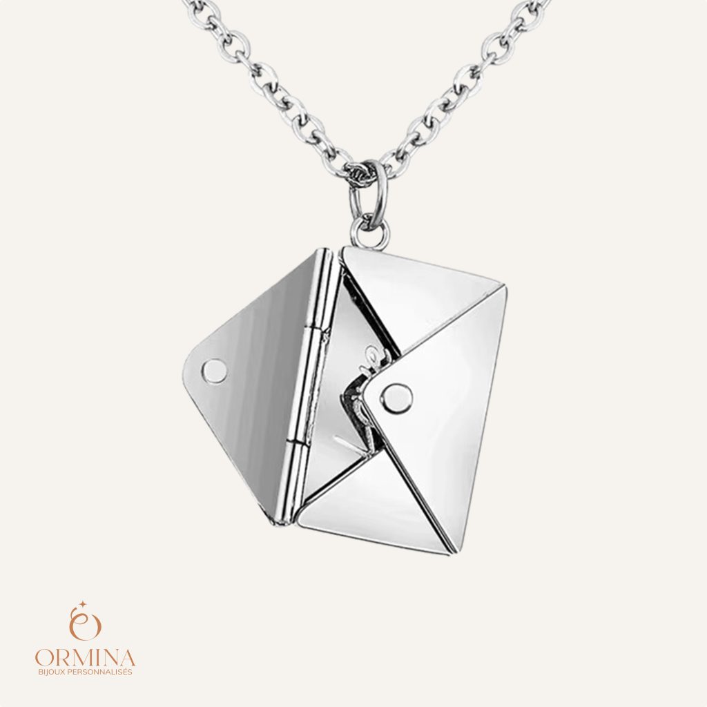 collier enveloppe "i love you" personnalisé
